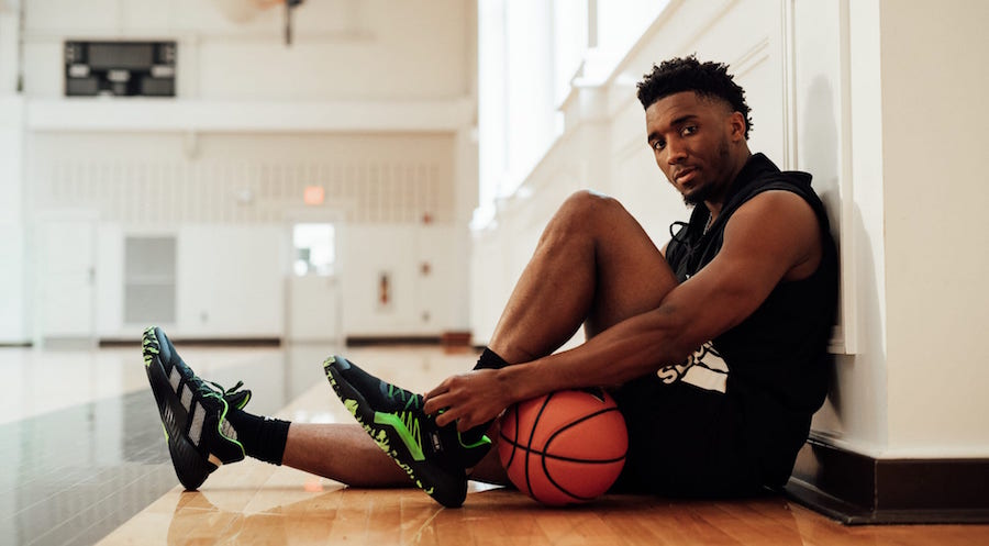 官方：鸟栖砂岩与主帅小菊昭雄续约至26／27赛季结束（鸟栖砂岩官宣与主帅小菊昭雄续约，合同至2026／27赛季末）